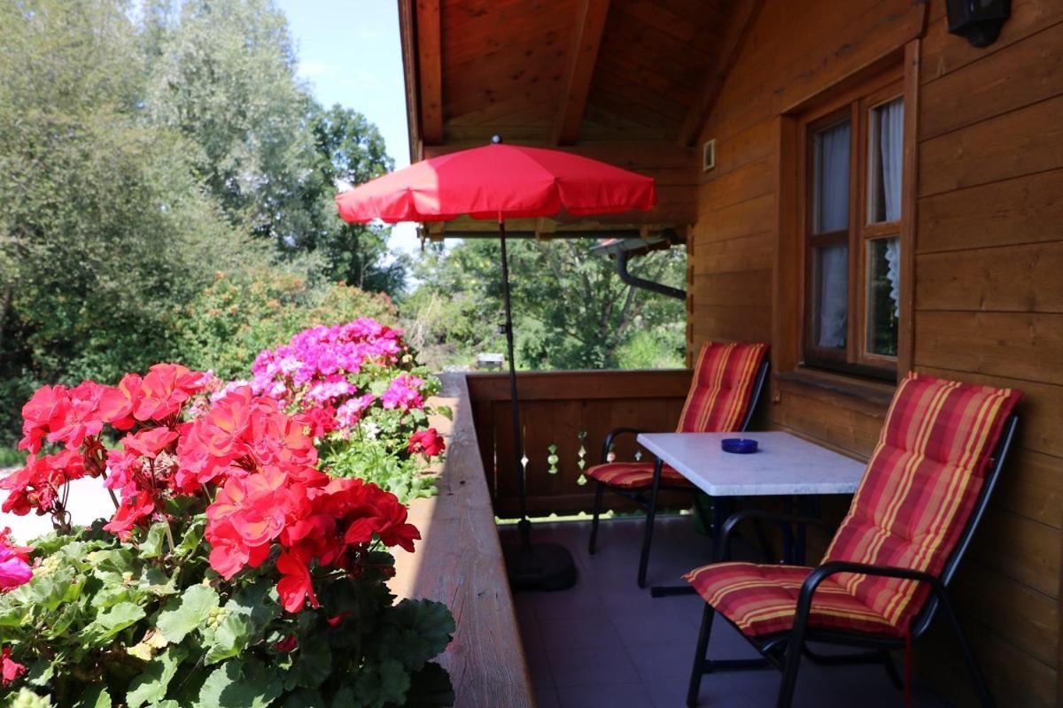 Apartamento Haus Blumenfeld-Schwaiger Übersee Exterior foto
